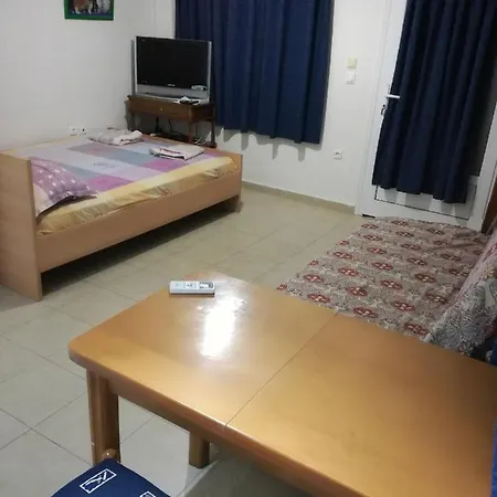 Daire Nice Studio Close To The Beach Nikiti (Sithonia)